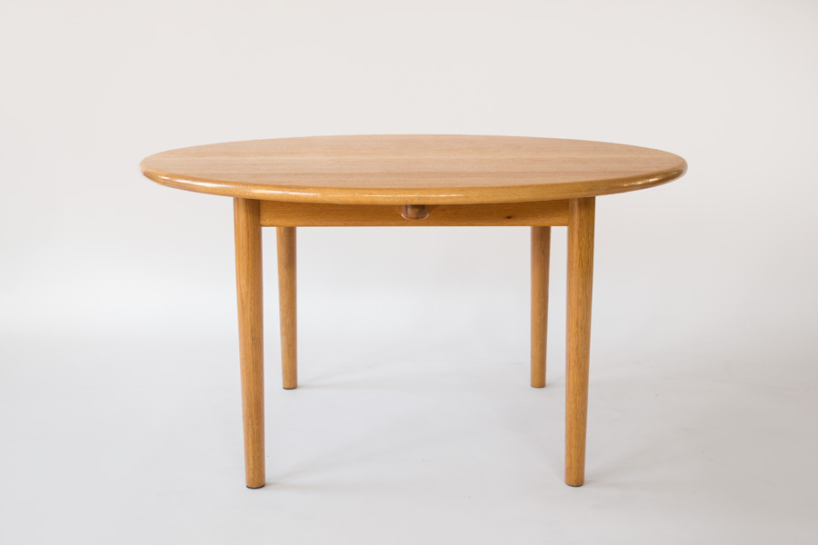 Coffee table in rovere - Hans Wegner - cod.608