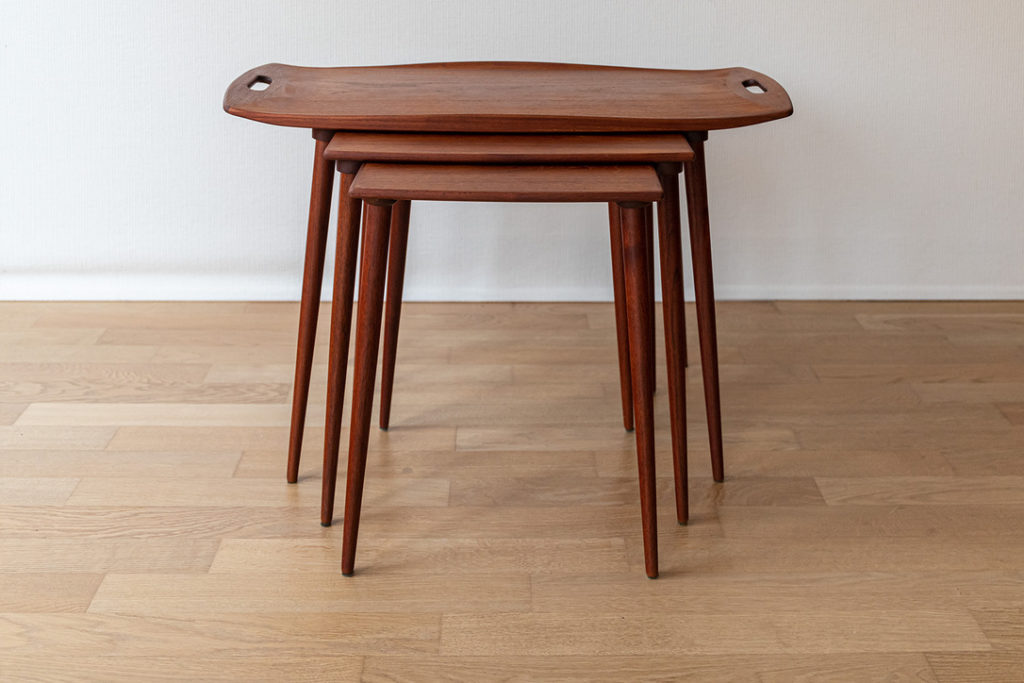 NESTING-TABLE COD. 1360