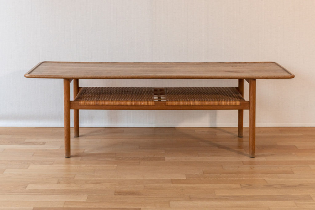 Coffee table  AT-10 by Hans Wegner – Denmark – Cod. 1421