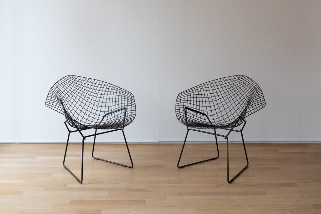 Diamond easy-chairs by H. Bertoia – Cod. 1477