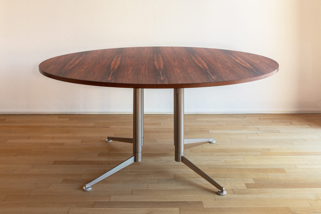 Conference table – Cod. 1495