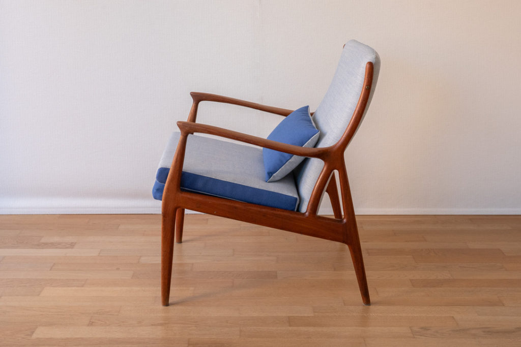 506BF29A-39C2-4F23-9507-FD772B3D170C_1_105_c