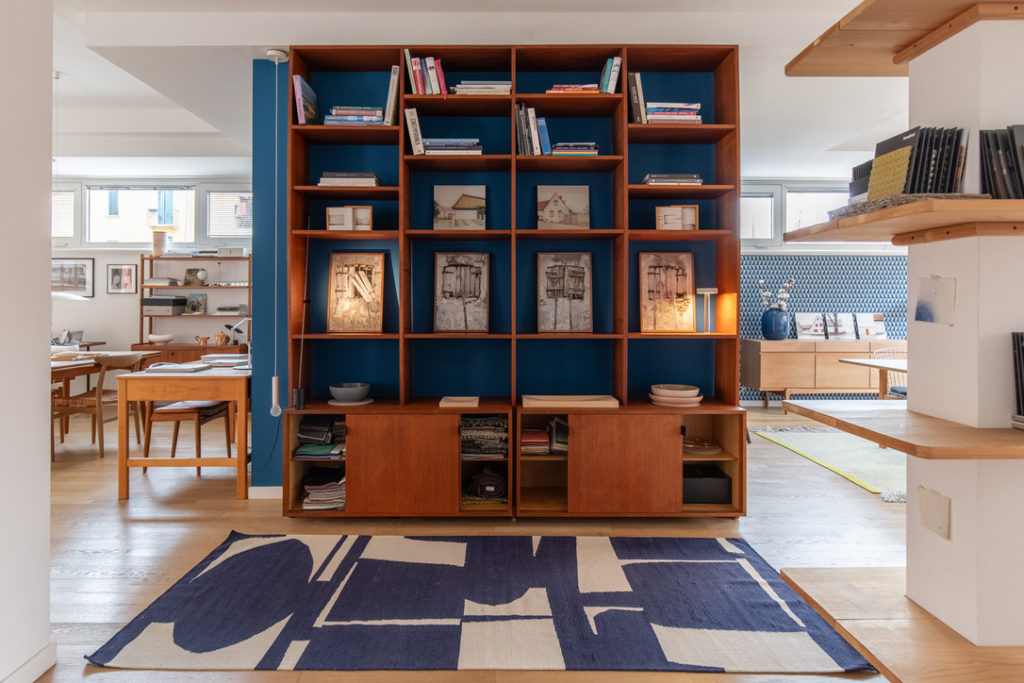 61DE6E85-3595-4F44-9B7D-22B15CC107AE_1_105_c